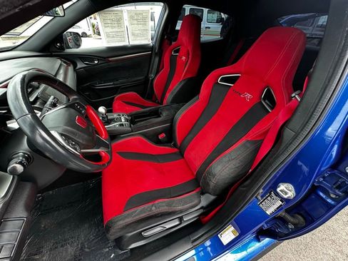 Used 2018 Honda Civic Type R image 16