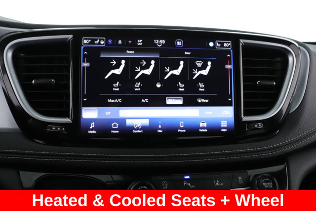 Used 2025 Chrysler Pacifica Limited FWD image 4
