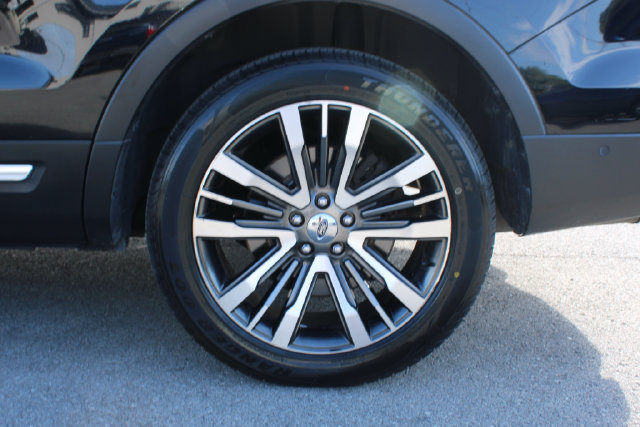 Used 2016 Ford Explorer Platinum AWD/4WD image 37