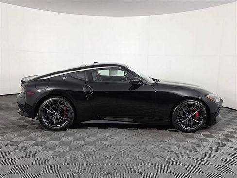 Used 2024 Nissan Z Performance w/ Floor Mat Package RWD image 2