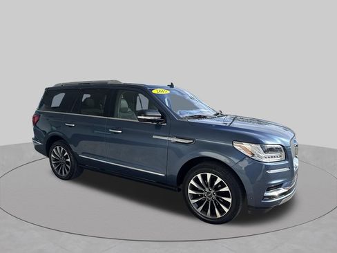 Used 2019 Lincoln Navigator Select w/ Technology Package AWD/4WD image 12