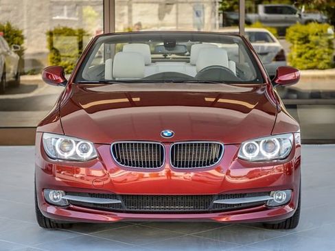 Used 2012 BMW 328i Convertible image 7