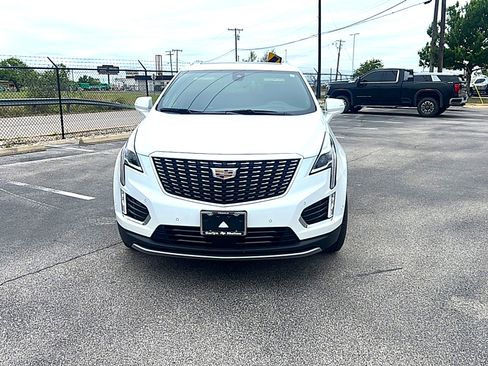 Used 2024 Cadillac XT5 Premium Luxury w/ Technology Package image 2