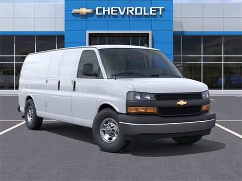 New 2025 Chevrolet Express 3500 Extended image 7