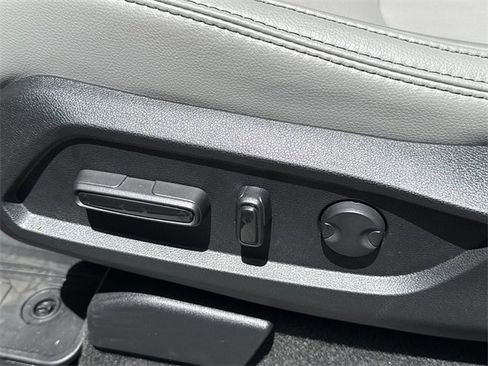 New 2025 Honda Pilot Touring image 24