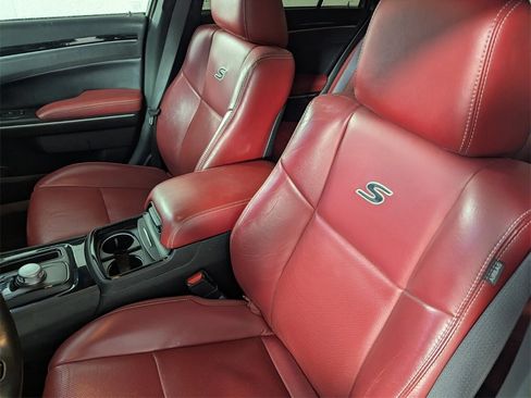 Certified 2021 Chrysler 300 S w/ S Model Appearance Package image 12