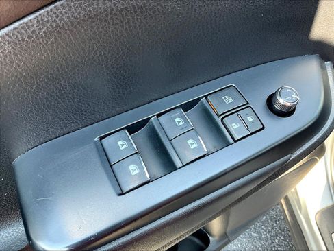 Used 2017 Toyota Highlander Limited Platinum FWD image 37