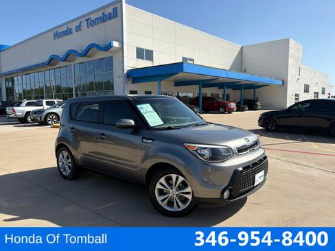 Used 2016 Kia Soul + w/ Primo Package FWD image 1