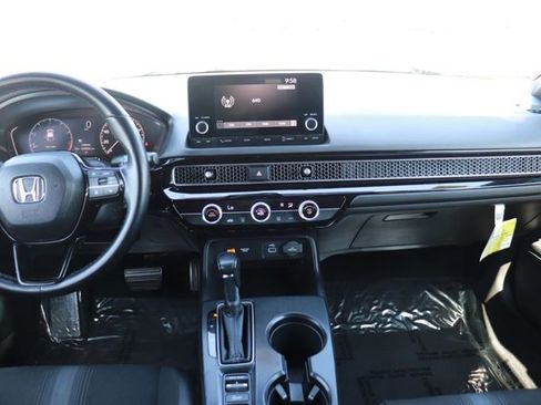 Used 2023 Honda Civic Sport image 15