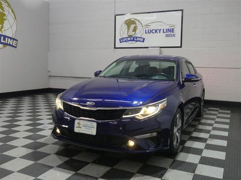 Used 2019 Kia Optima S image 4