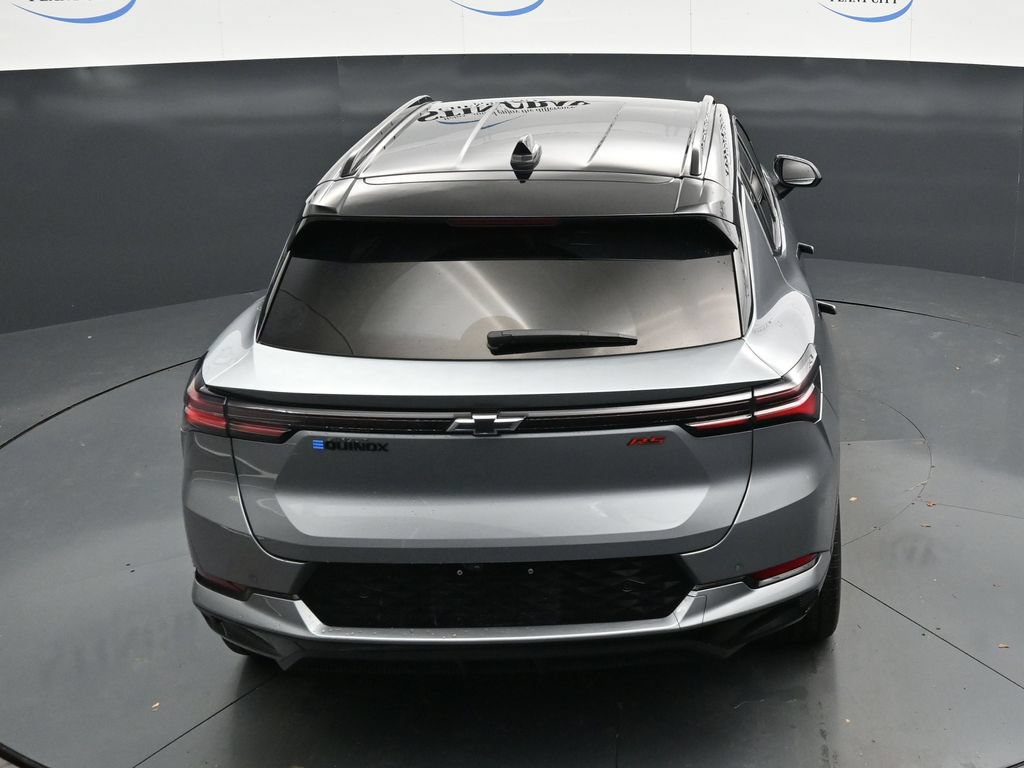 Used 2026 Chevrolet Equinox EV RS w/ LPO, All-Weather Mat Package FWD image 23