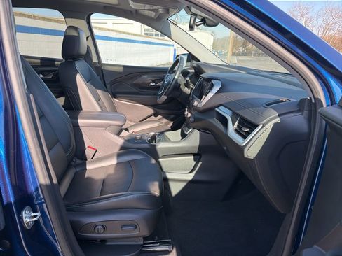 Used 2023 GMC Terrain SLT w/ Tech Package image 26