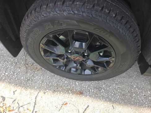 Used 2025 Nissan Armada PRO-4X AWD/4WD image 7