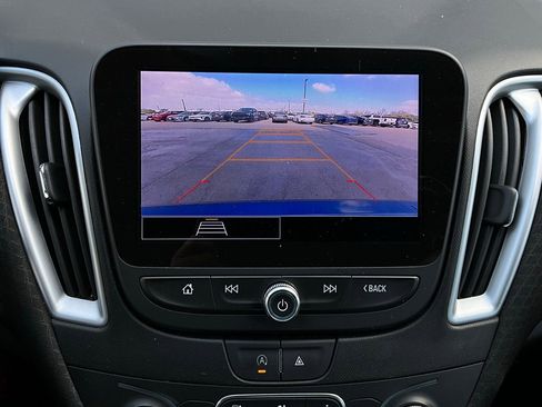 Used 2023 Chevrolet Malibu LT image 33