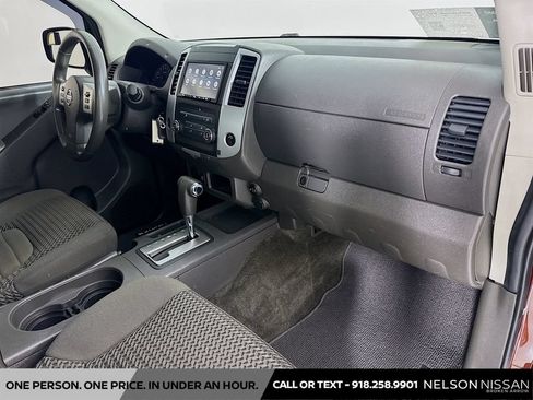 Certified 2018 Nissan Frontier SV RWD image 26