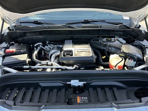 Used 2023 GMC Sierra 1500 AT4 w/ Technology Package AWD/4WD image 29