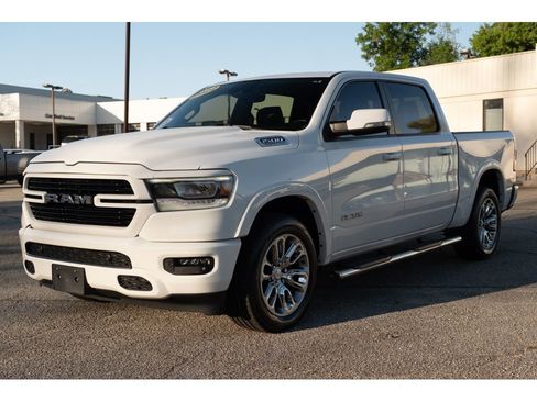 Used 2022 RAM 1500 Laramie w/ Sport Appearance Package AWD/4WD image 4