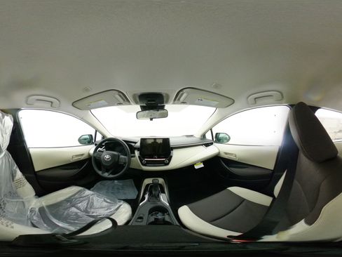 New 2026 Toyota Corolla LE FWD image 33