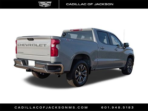 Used 2024 Chevrolet Silverado 1500 LT image 4