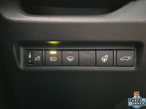Certified 2022 Toyota RAV4 XLE w/ Convenience Package AWD/4WD image 18