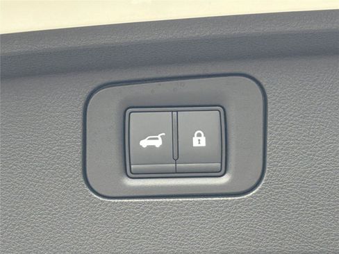 Used 2025 Nissan Armada PRO-4X AWD/4WD image 30