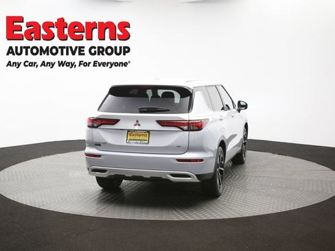 Used 2024 Mitsubishi Outlander SE AWD/4WD image 38