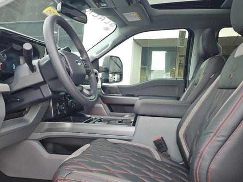 New 2026 Ford F250 XLT w/ XLT Premium Package AWD/4WD image 6