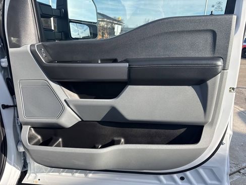 Used 2025 Ford F350 XLT image 50