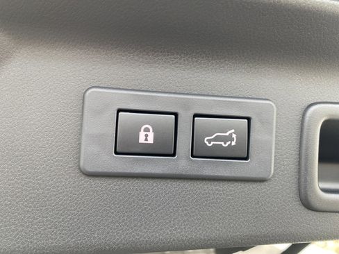 New 2025 Subaru Forester Limited image 38