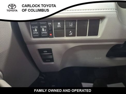Used 2018 Honda Odyssey EX image 25