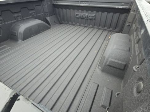 Used 2023 GMC Sierra 1500 SLT w/ SLT Premium Package AWD/4WD image 12