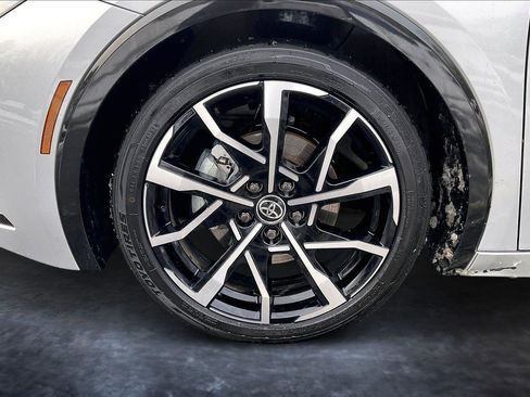 Used 2023 Toyota Prius Prime image 8