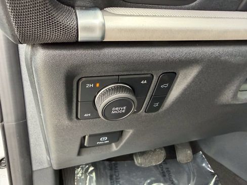 Certified 2025 Ford Expedition Active AWD/4WD image 12