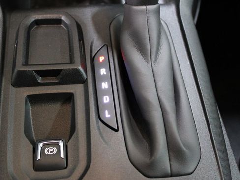 Used 2024 Chevrolet Colorado W/T image 27