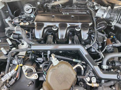 Used 2020 Kia Sedona EX FWD image 30