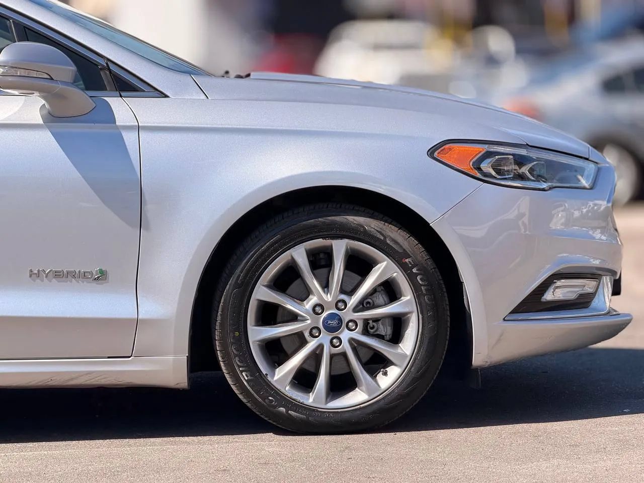 Used 2017 Ford Fusion SE w/ Equipment Group 602A FWD image 22