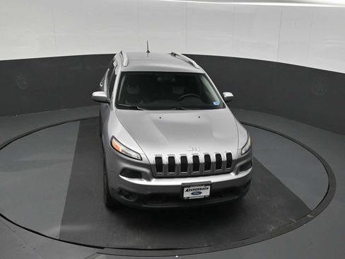 Used 2014 Jeep Cherokee Latitude AWD/4WD image 35
