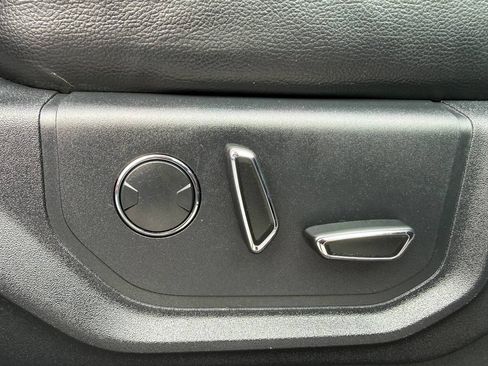 Used 2016 Ford F150 Lariat image 33