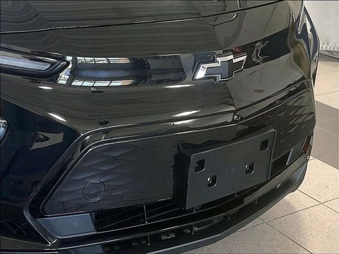 Used 2023 Chevrolet Bolt LT FWD image 31