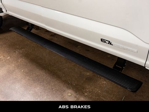 Used 2026 Ford F450 Platinum w/ Platinum Plus Package image 13