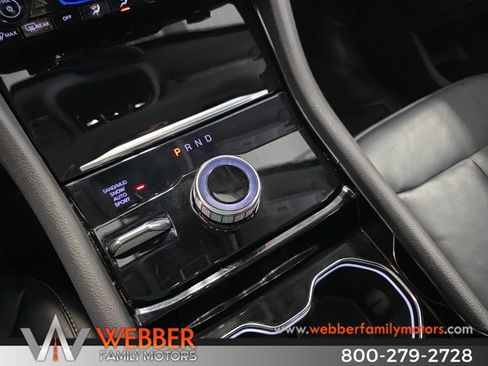 Used 2023 Jeep Grand Cherokee L Limited w/ Black Appearance Package AWD/4WD image 25