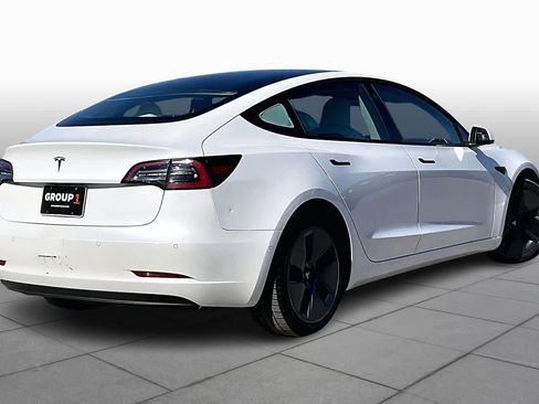 Used 2021 Tesla Model 3 Standard Range Plus image 11