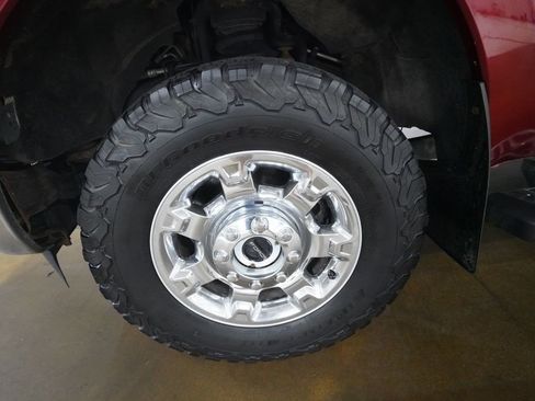 Used 2015 Ford F250 Lariat w/ Chrome Package AWD/4WD image 25