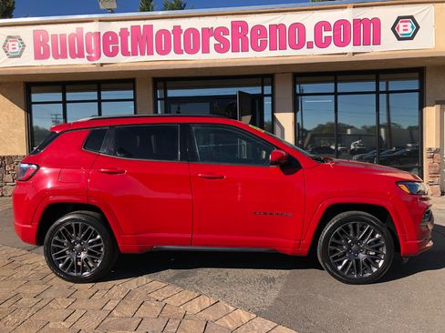 Used 2023 Jeep Compass Limited image 1