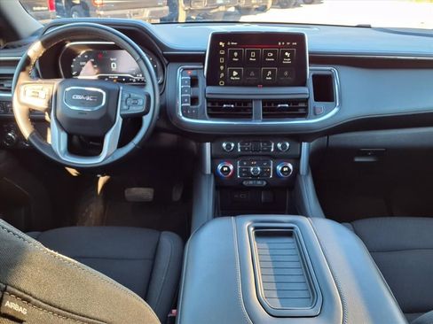 Used 2024 GMC Yukon XL SLE AWD/4WD image 18