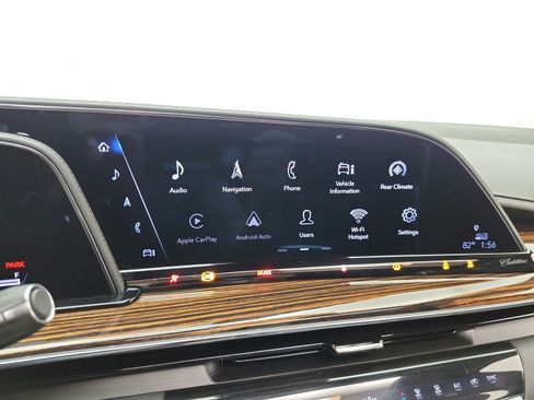 Used 2023 Cadillac Escalade ESV Premium Luxury w/ LPO, Radiant Package AWD/4WD image 9
