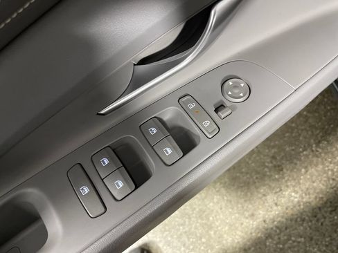 Certified 2025 Hyundai Elantra Sport FWD image 18