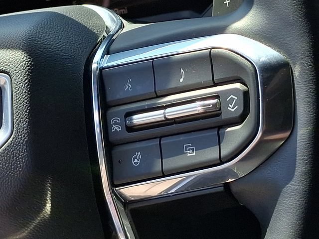 Used 2026 GMC Acadia Elevation w/ Elevation Premium Package FWD image 22