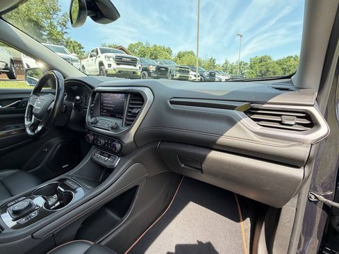 Used 2021 GMC Acadia AT4 w/ Technology Package AWD/4WD image 30
