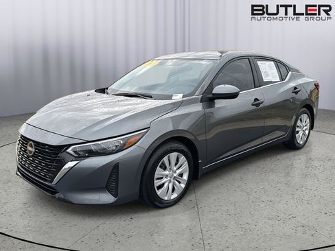 Used 2025 Nissan Sentra S image 1